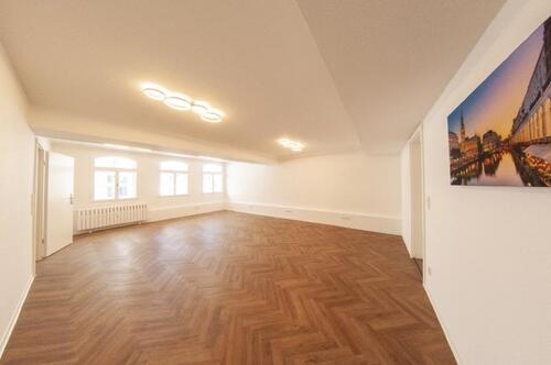 Foto - kleine Bürowelt in der Mitte von Eisenach