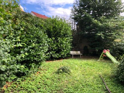 Foto - Haus mit großem Garten in AschaffenburgDamm