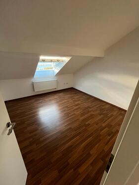 Foto - Moderne 3-Zimmer-Dachgeschosswohnung in Heilbronn zu vermieten!