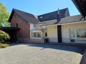 Foto - Wohnhaus mit Hof- und Scheunenfläche – Bauernhof in Ortslage