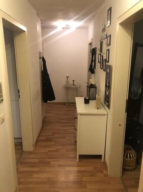 Foto - Wohnung im Erdgeschoss, Balkon, Stellplatz, Einbauküche, 3-Zimmer