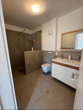 Foto - WG-Zimmer Wohnung moderner Neubau Jobcenter Bürgergeld möglich