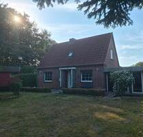 Haus mit ca 700 m2 Grundstück zu sofort, zu verkaufen - Gettorf