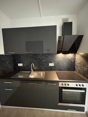 Foto - TRAUMHAFTE 4 ZIMMER-WOHNUNG ZU VERMIETEN - EBK, modernes Bad & Balkon