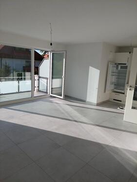 Foto - Sehr ruhige Einzimmerwohnung mit großem Balkon (Erstbezug)