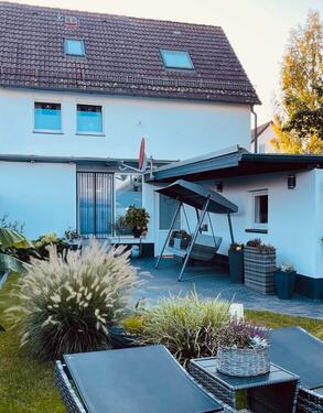 Foto - Kernsaniertes Reihenendhaus mit tollem Feldblick