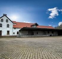 Geräumiges Wohn- und Geschäftshaus mit Lagerflächen und großzügigem Außenbereich zur Vermietung - Lauterecken