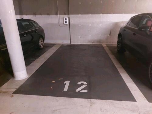 Foto - Tiefgarage Stellplatz Wallbox - 150,00&nbsp;EUR Miete,