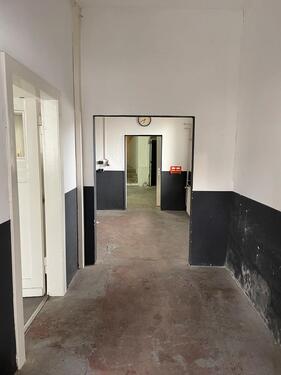 Foto - Gewerbeimmobilie 106 qm - 611,00&nbsp;EUR Kaltmiete, ca.&nbsp; 4,50&nbsp;m&sup2;