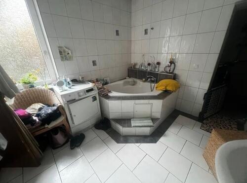 Foto - Mehrfamilienhaus, Wohnhaus in Mönchengladbach zum Kaufen