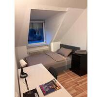 WG Zimmer möbliert 81477 - 850,00&nbsp;EUR Kaltmiete, ca.&nbsp; 15,00&nbsp;m&sup2; in München (PLZ: 81477) Thalkirchen-Obersendling-Forstenried-Fürstenried-S
