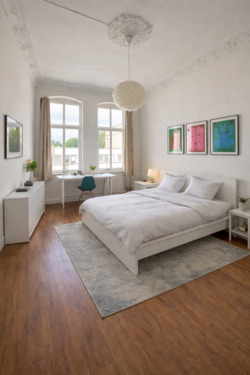 Foto - Großzügige sanierte 2-Zimmer-Wohnung in zentraler Lage