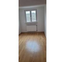 helle Wohnung mit ca. 80 qm - 425,00&nbsp;EUR Kaltmiete, ca.&nbsp; 80,00&nbsp;m&sup2; in Eisenach (PLZ: 99817)