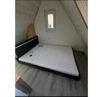 WG-Zimmer zu vermieten - 450,00&nbsp;EUR Kaltmiete, ca.&nbsp; 16,00&nbsp;m&sup2; in Stuttgart (PLZ: 70469) Feuerbach