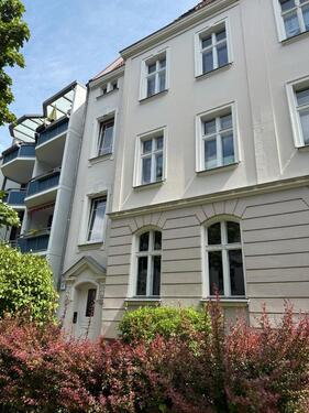 Foto - Traumhafte Altbauwohnung aus der Jahrhundertwende -Kurzvideo-