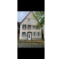 Provisionsfrei!!! Sanierungsbedürftiges Haus in Horn-Bad Meinberg