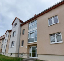 Für Euch neu renoviert- 3 Raumwohnung im Dachgeschoss mit Balkon- ab 01.12.2025 beziehbar - Trebsen/Mulde