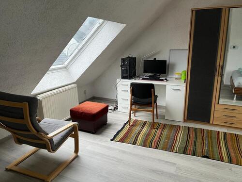 Foto - 1 Zimmer Dachgeschoßwohnung zur Miete in Saarbrücken
