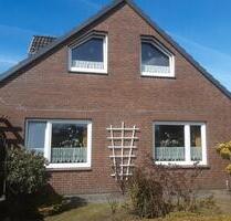 Großzügiges Einfamilienhaus (7 Zimmer) mit Sauna, Garage, Garten - Hohn