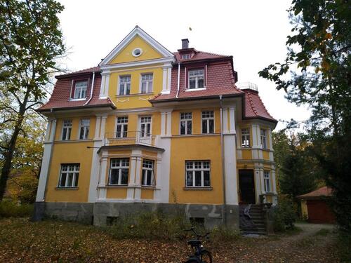Foto - Wohnung in historischer Villa - 1.000,00 EUR Kaltmiete,