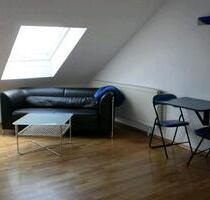 voll möblierte Einliegerwohnung im Dachgeschoss - Rosbach vor der Höhe