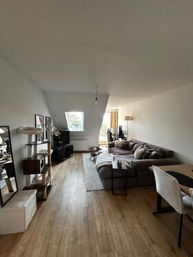 Foto - Helle 2-Zi. Wohnung, 2 begehbaren Schränken & Top Lage - ab 01.05