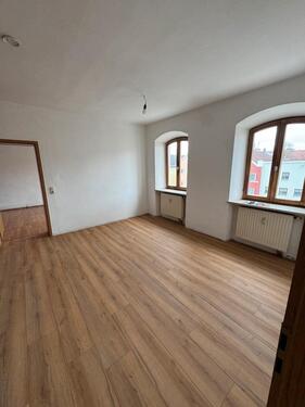 Foto - Schöne Wohnung in Tann - 680,00&nbsp;EUR Kaltmiete, ca.&nbsp; 90,00&nbsp;m&sup2;