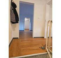 Frisch Renoviertes 4ZKBHaus und Parkplatz in 61184 Karben