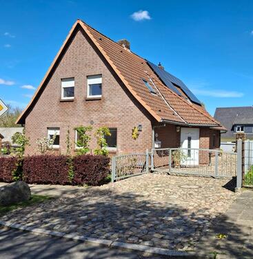 Foto - Haus mit Wintergarten und einem Gartentraum. Ohne Makler.