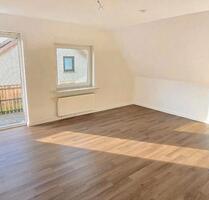 Helle Maisonettewohnung 110m² mit Balkon und 2x PKW Stellplatz - Wathlingen
