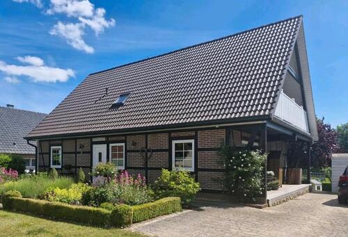 Foto - Gepflegtes Landhaus mit großem Garten