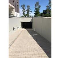 Hier passt alles rein! TG - Platz in neuer Tiefgarage. - Hamburg Lohbrügge