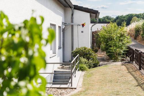 Foto - Voll möbliertes Ferienhaus – 3 Zimmer, Küche, Bad & Gäste-WC