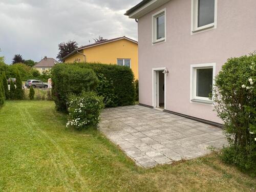 Foto - Schöne Wohnung im Erdgeschoss mit großer Terrasse.