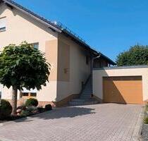 Einfamilienhaus mit Einliegerwohnung - Neukirchen