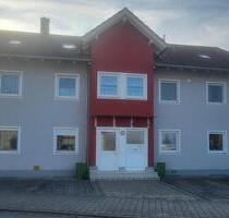 Erstbezug nach Renovierung: 3-Zimmer-Wohnung mit Balkon - Plattling