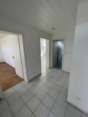 Foto - *Provisionsfrei* 3-Zimmer Wohnung in kleiner Wohneinheit + Garage
