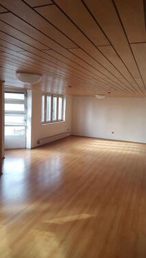 Foto - Geräumige, helle 5-Zimmer-Wohnung (160 m²)