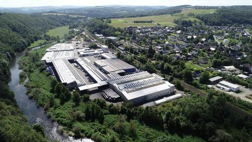 Foto - Gewerbehalle (unterkellert) mit Büro