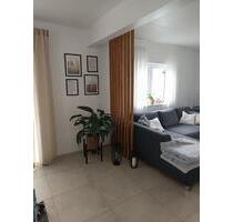 Schöne moderne 4-Zimmer-Wohnung mit Balkon in Stackendorf - Buttenheim