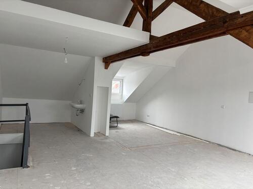 Foto - NIPPES ERSTBEZUG nach Kernsanierung WG geeignet