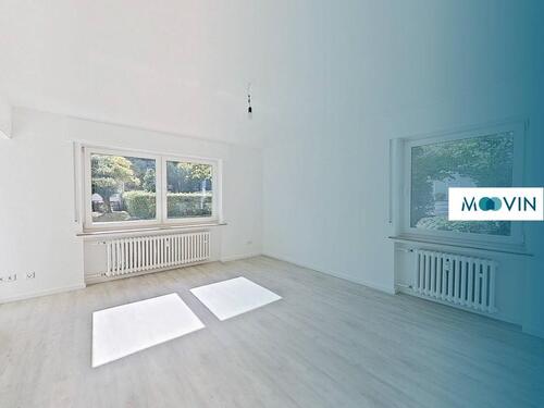 Foto - ERSTBEZUG NACH SANIERUNG: Lichtdurchflutete 3-Zimmer-Erdgeschosswohnung mit Balkon