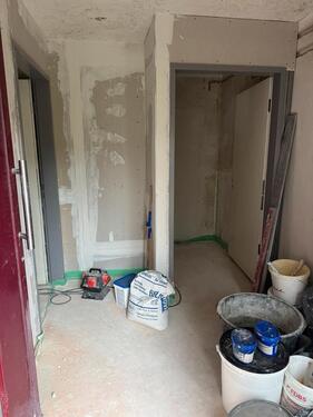 Foto - Kernsanierte 4 Zimmer EG Wohnung