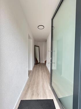 Foto - Mietwohnung mit Balkon und EBK - 1.750,00 EUR Kaltmiete,