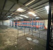 Kalthalle mit Hochregalen und Rolltor 4x4m - Döbeln