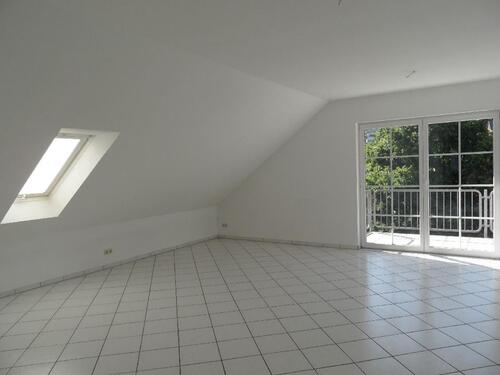 Foto - 5 Zimmer Dachgeschoßwohnung zur Miete in Puderbach