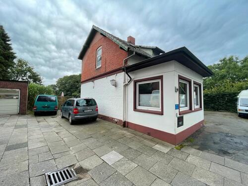 Foto - 7.5 Zimmer Mehrfamilienhaus, Wohnhaus in Bönningstedt