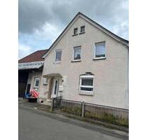 Einfamilienhaus inkl. Scheune, Garage und Garten - Angelburg