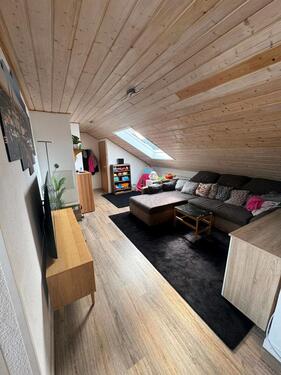 Foto - Dachgeschoss 3 Zimmerwohnung - 720,00 EUR Kaltmiete,