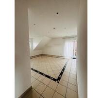 Lichtdurchflutete DG-Wohnung (69 m²) in Brücken - Brücken (Pfalz)